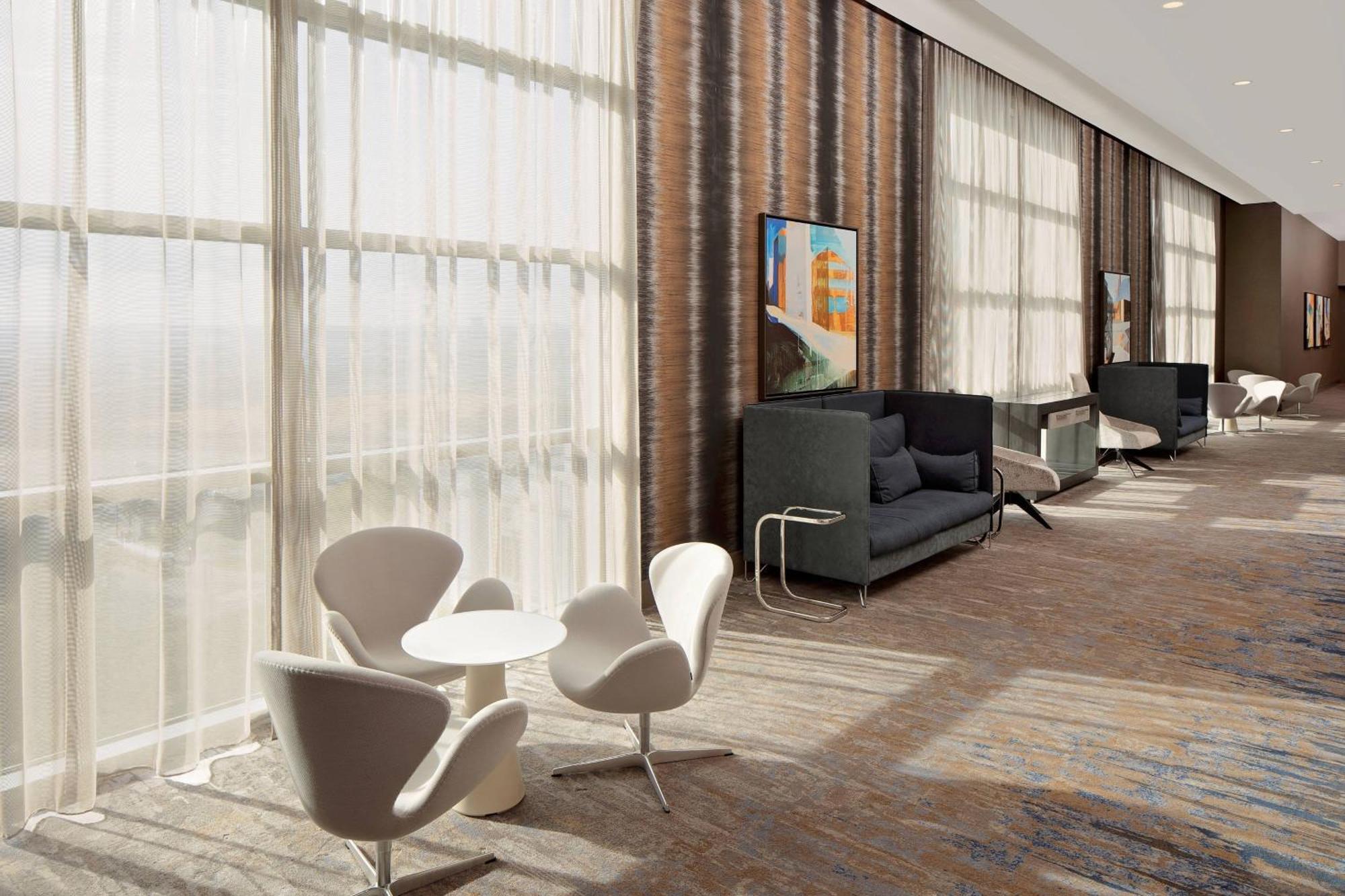 Courtyard By Marriott Dallas Downtown/Reunion District Экстерьер фото