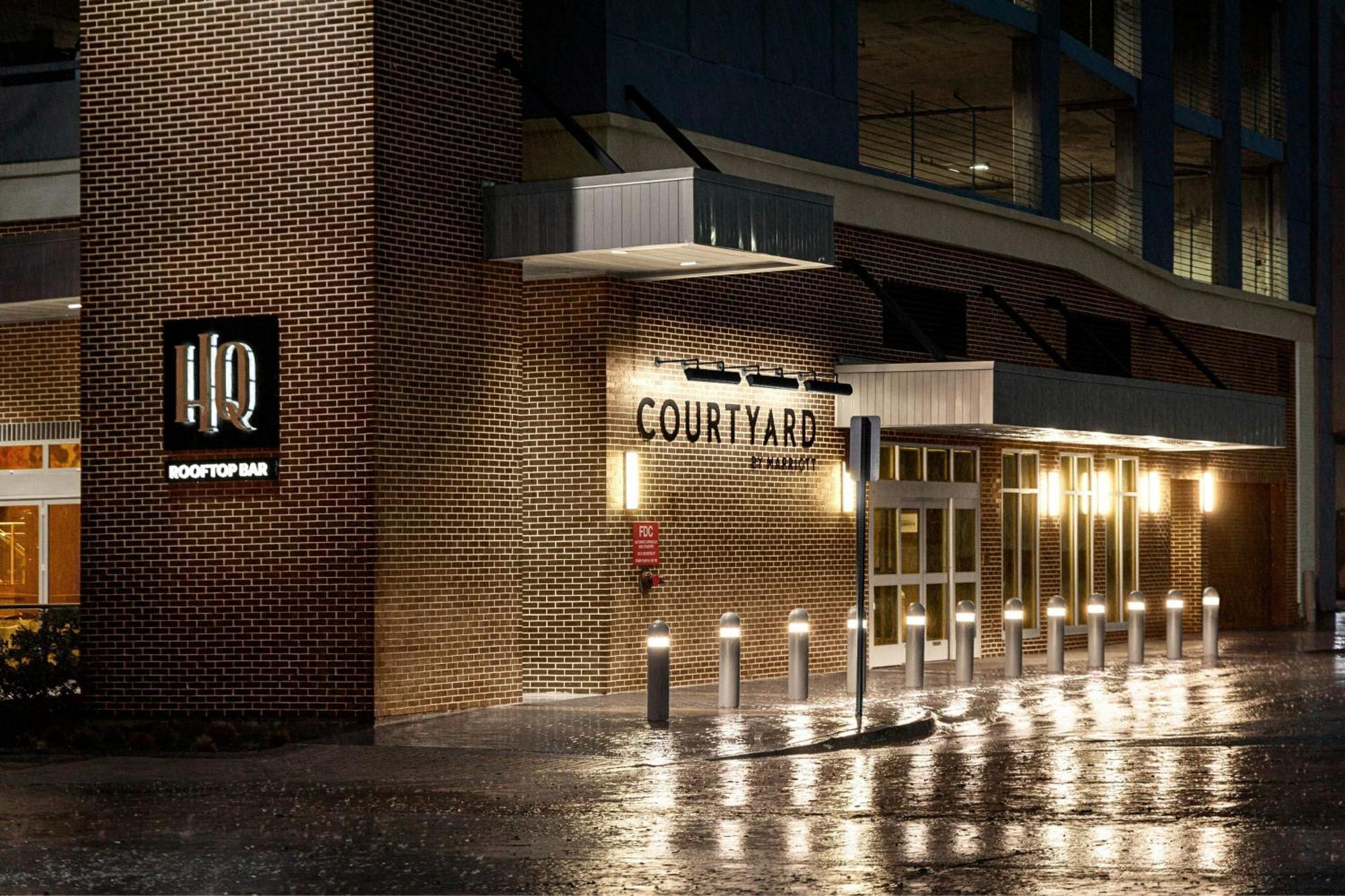 Courtyard By Marriott Dallas Downtown/Reunion District Экстерьер фото